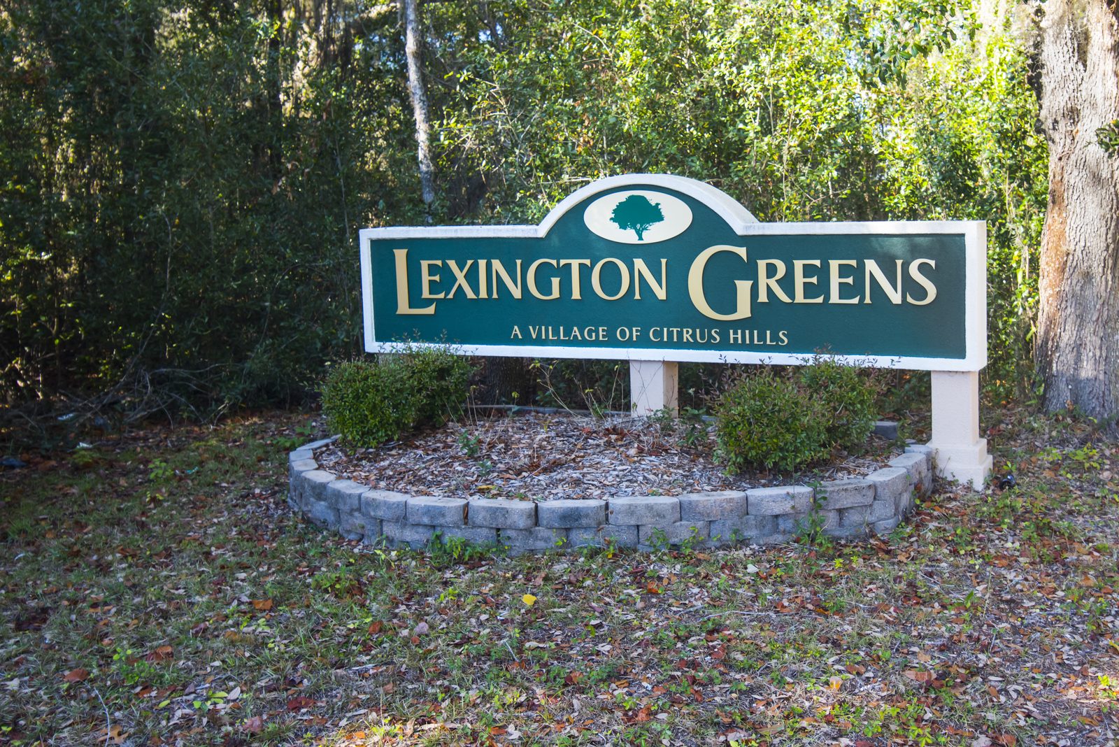 Lexington Greens entrance sign